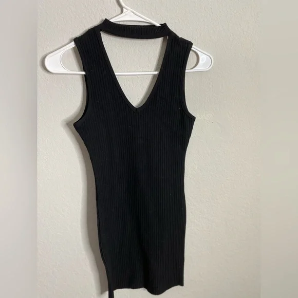 Little Black Dress - Picture 4 of 5